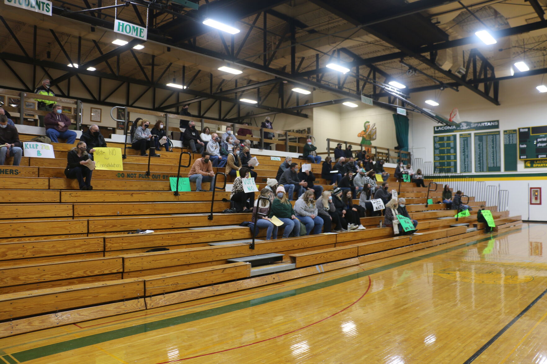 Brandon middle school will close after contentious School Board meeting - 1